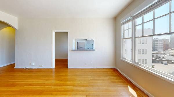 0BR/1BA Apartment on California St · San Francisco photo 2