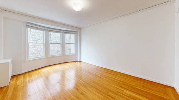 0BR/1BA Apartment on Van Ness · San Francisco photo 1