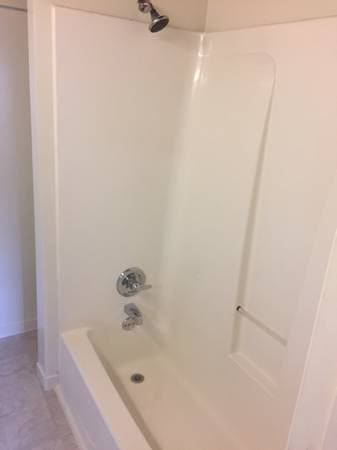 1BR/1BA Loft on San Leandro Street · Oakland photo 3