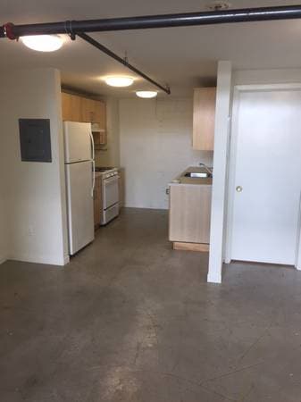 1BR/1BA Loft on San Leandro Street · Oakland photo 2