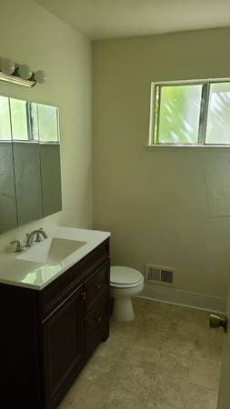 2BR/1BA Apartment on Poinciana · Santa Clara photo 3