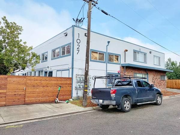 1BR/1BA Apartment on 41st Avenue Unit · Oakland photo 2