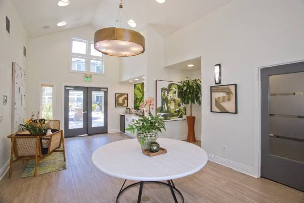 2BR/2BA Apartment · Hayward photo 5