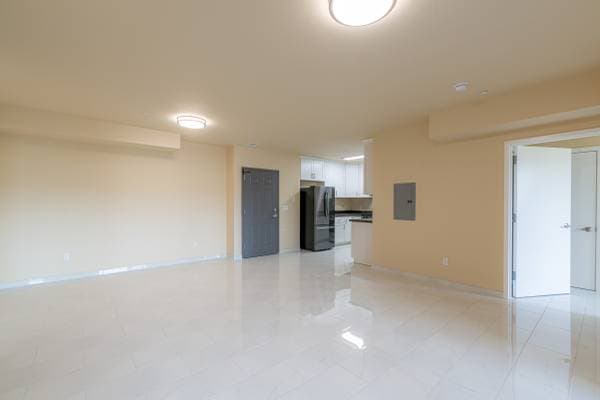 2BR/2BA Apartment · Oakland photo 3