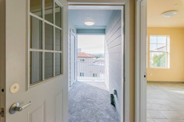 1BR/1BA Apartment · Oakland photo 4