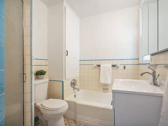 2BR/1BA Apartment on Jules Ave · San Francisco photo 4
