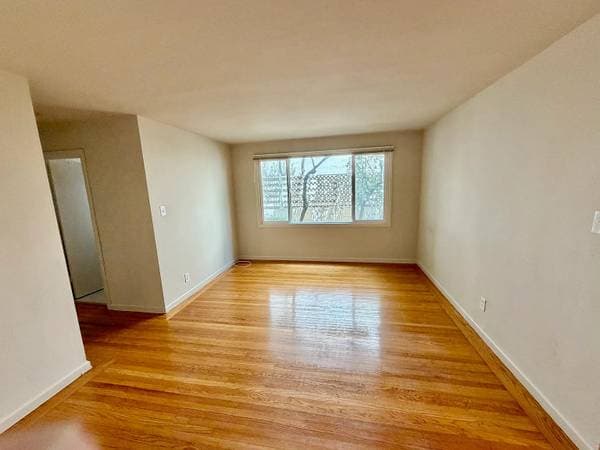 1BR/1BA Single Family House · San Francisco photo 4