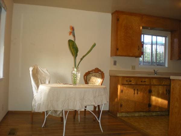 3BR/2BA Duplex on A Ocean View Ave · Santa Cruz photo 2