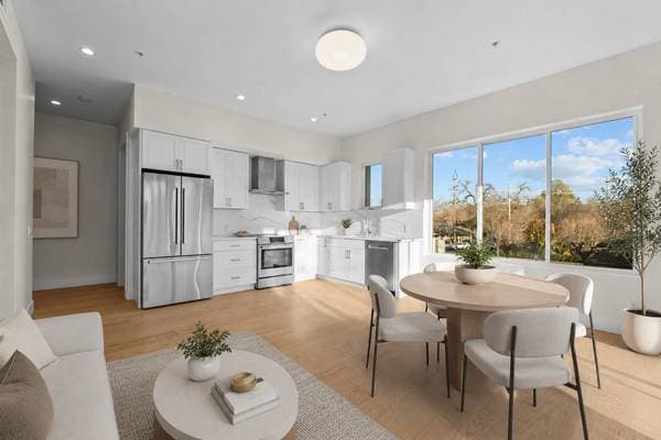 2BR/2BA Condo on El Camino Real · Redwood City photo 3