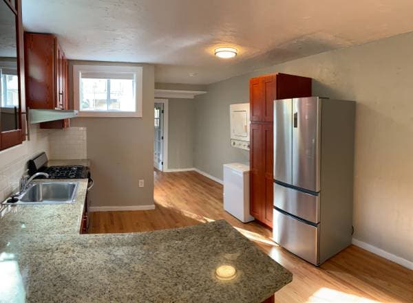 2BR/1BA Apartment · Emeryville photo 2