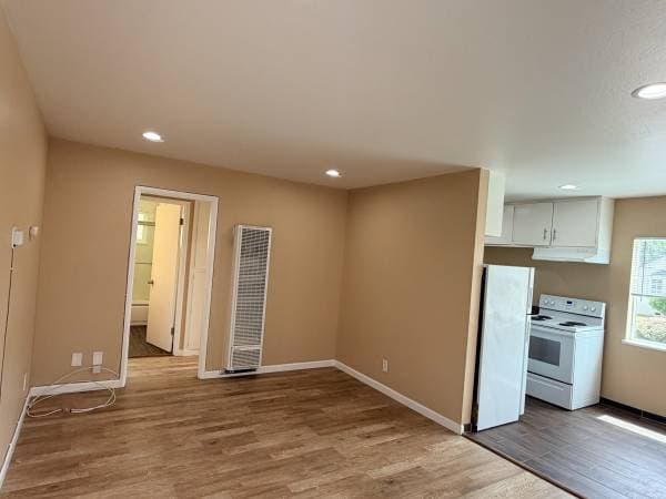 1BR/1BA Apartment on Warwick Ave · Oakland photo 1
