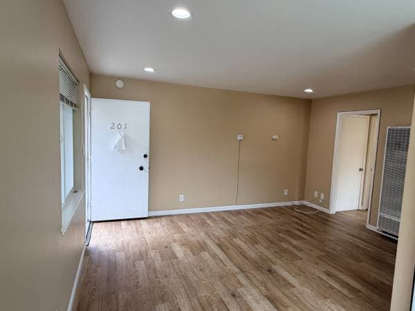 1BR/1BA Apartment on Warwick Ave · Oakland photo 4