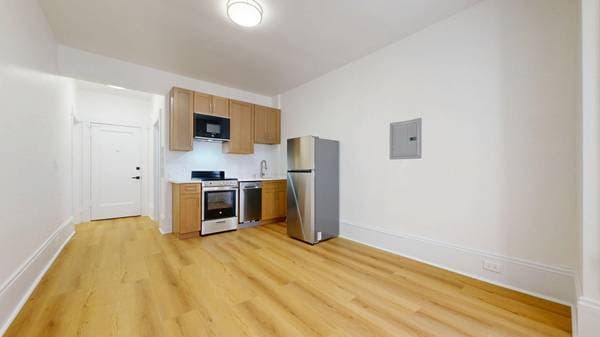 0BR/1BA Apartment on Bush Street · San Francisco photo 2
