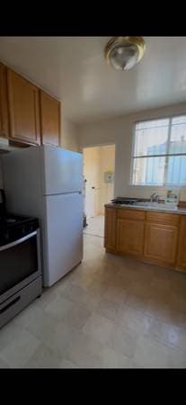 2BR/1BA Duplex on Civic Center · Richmond photo 4