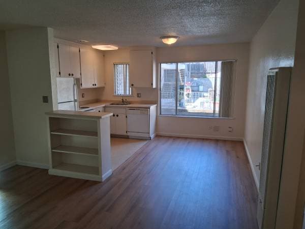 2BR/1BA Apartment · Oakland photo 1