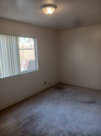 2BR/1BA Apartment · Oakland photo 5