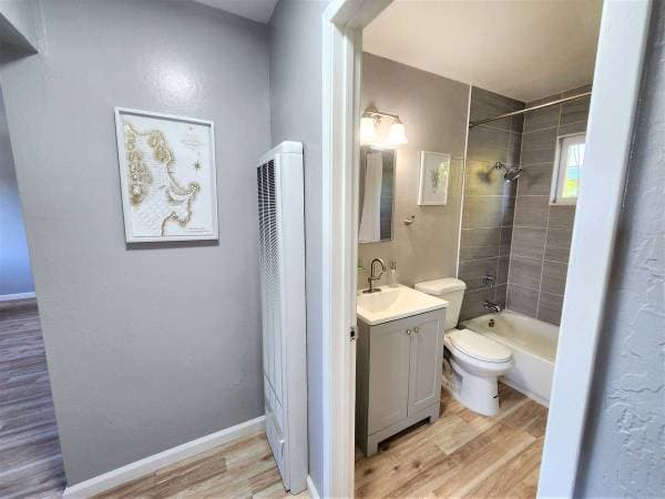 3BR/2BA Apartment · Hayward photo 2