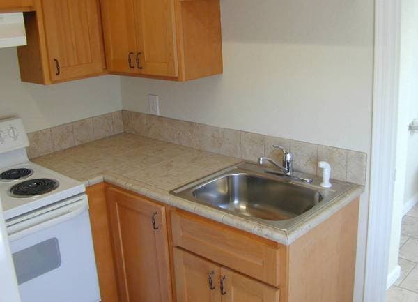 1BR/1BA Apartment · Santa Rosa photo 4