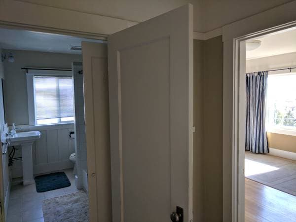 1BR/1BA Condo · Berkeley photo 5