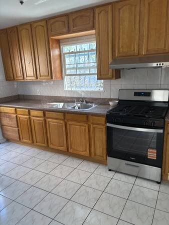 3BR/1BA Single Family House · Oakland photo 2