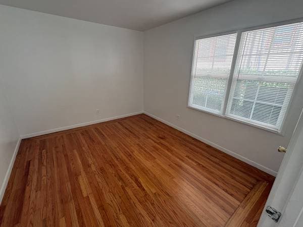 3BR/1BA Single Family House · Oakland photo 4