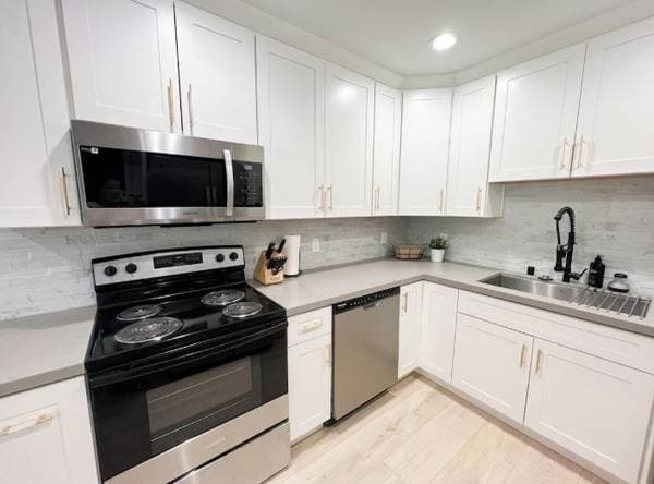 2BR/2BA Single Family House · Santa Clara photo 5