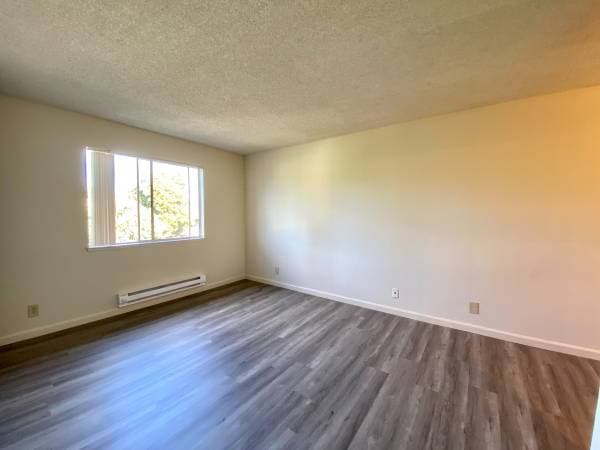 1BR/1BA Apartment · Bronx photo 2