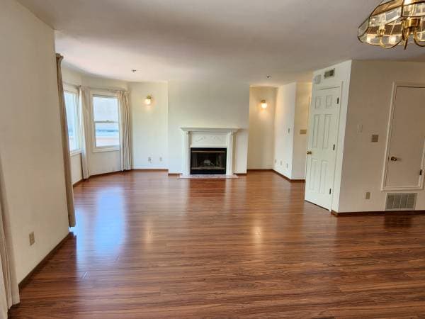 2BR/1BA Apartment on Sacramento St · San Francisco photo 3