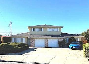 2BR/2BA Duplex · Fremont photo 3