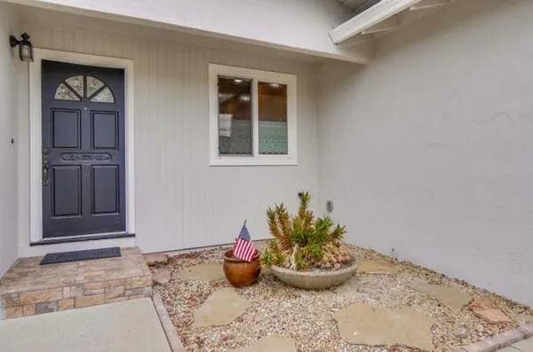 2BR/2BA Single Family House on W Rincon Ave · Campbell photo 1