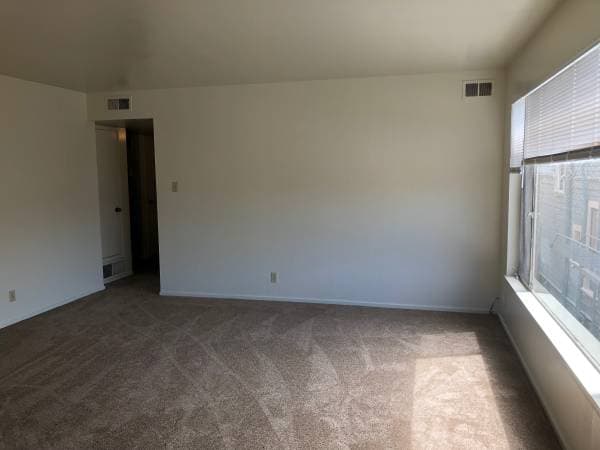 Apartments on Ellsworth Street · Berkeley photo 4
