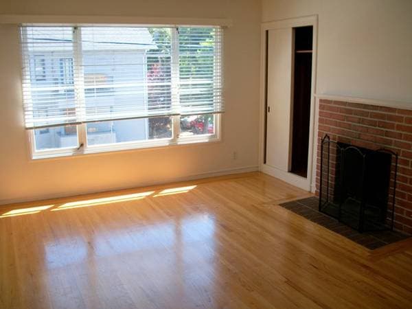 0BR/1BA Apartment on Haste Street · Berkeley photo 2