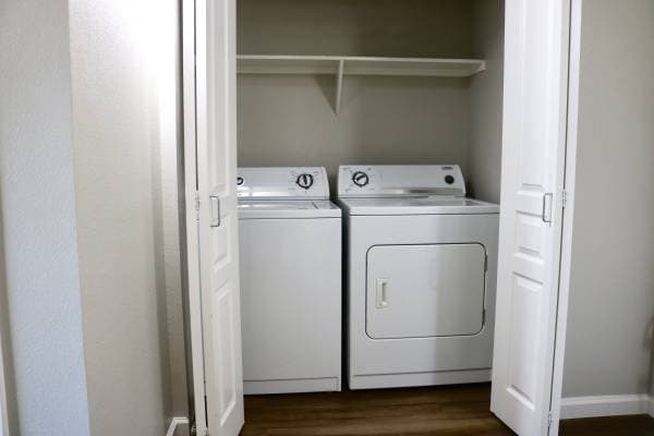 2BR/2BA Apartment on Round Barn Blvd · Santa Rosa photo 1