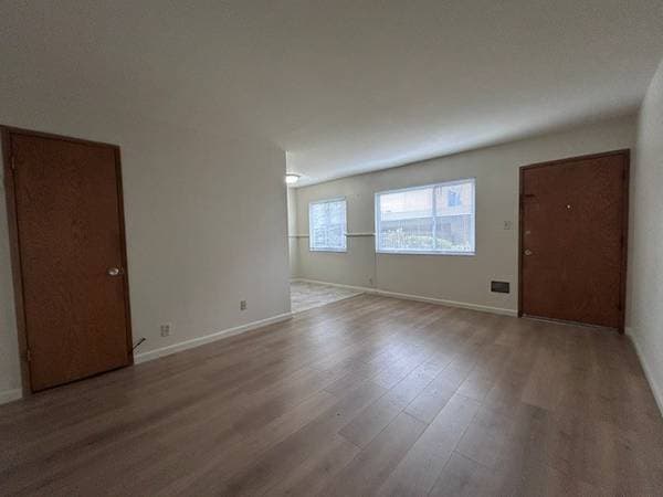 939 Lexington photo 5