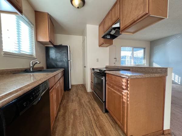 2BR/1BA Condo on 42nd Ave Unit 4 · Capitola photo 5