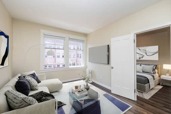 1BR/1BA Apartment on O'Farrell Street · San Francisco photo 1