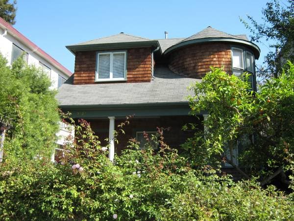 2527 Piedmont Avenue, Berkeley, CA 94704 photo 1