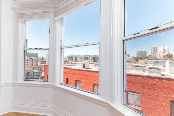 0BR/1BA Apartment on O'Farrell · San Francisco photo 2