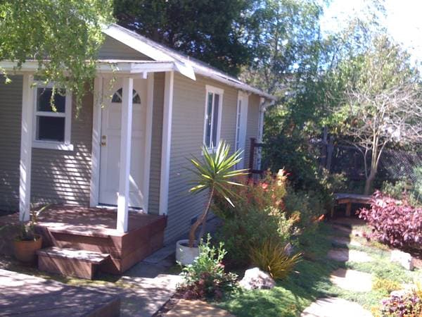 0BR/1BA Single Family House · El Cerrito photo 1