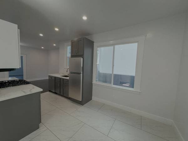 2BR/2BA Apartment · San Francisco photo 2