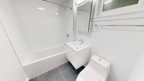 0BR/1BA Apartment on Washington St · San Francisco photo 3