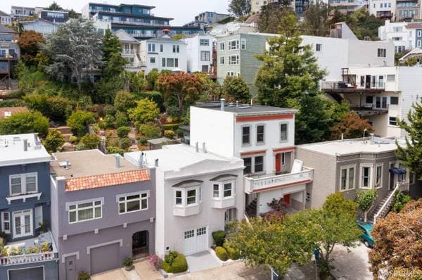 1BR/1BA Single Family House on Mars St · San Francisco photo 4
