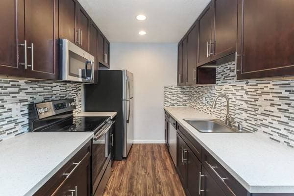 2BR/1BA Apartment on Stokes Street · San Jose photo 4