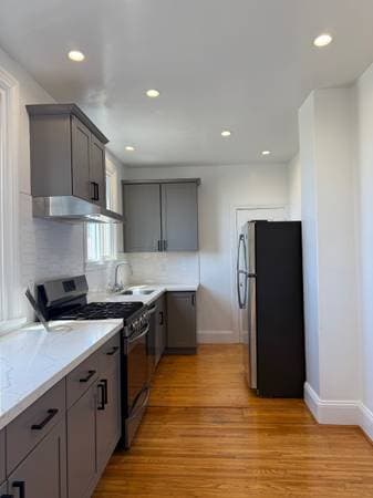 1BR/1BA Apartment · San Francisco photo 2