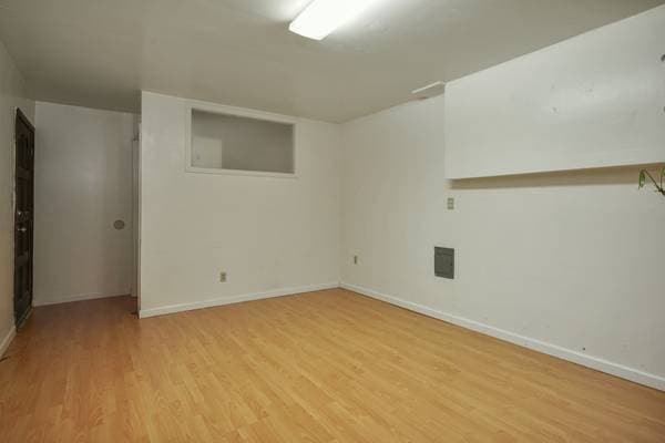 3BR/1BA Flat on Virginia St Unit 1/2 · Berkeley photo 3