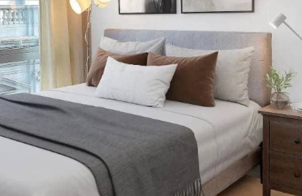 1BR/2BA Condo on Market St · San Francisco photo 1