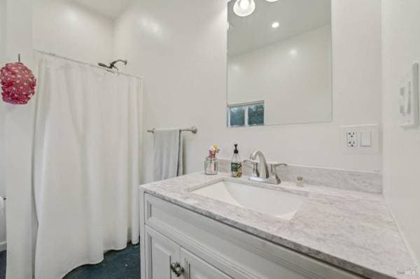 1BR/1BA Single Family House on Mark West Springs Rd · Santa Rosa photo 3