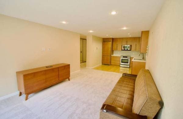 Stunning Crestmoor Home photo 4