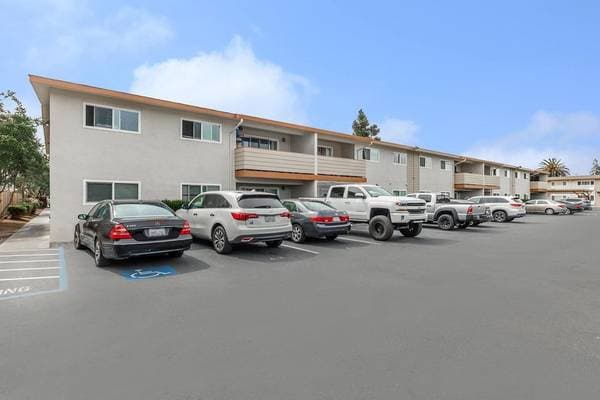 1BR/1BA Apartment on Central Avenue · Fremont photo 2