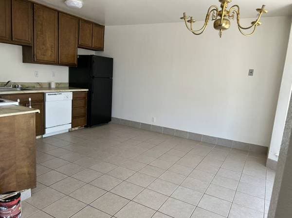 2BR/1BA Apartment · San Francisco photo 2